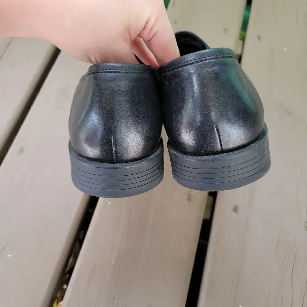 Cole Haan Black Leather Preppy Acadamia Business Casual Moc Toe Penny Loafers‎